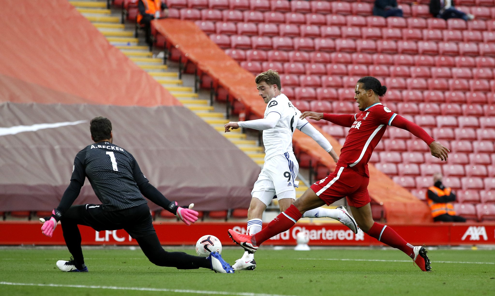 對維拉的襲 對維拉的襲